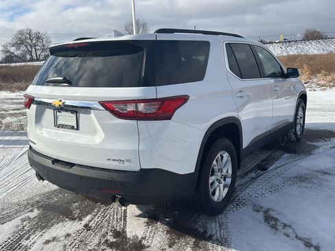 Used 2021 Chevrolet Traverse LT image 7