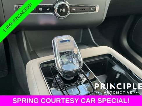 New 2026 Volvo XC90 B6 Plus w/ Protection Package Premier AWD/4WD image 17