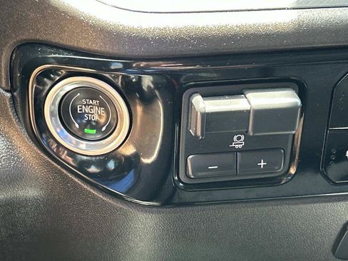 Used 2024 Chevrolet Silverado 3500 LT w/ Convenience Package AWD/4WD image 42