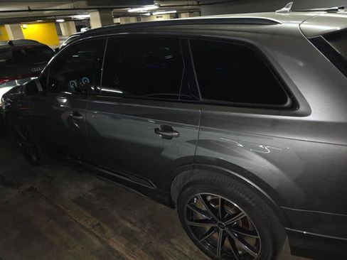 Used 2023 Audi Q7 3.0T Premium Plus w/ Premium Plus Package AWD/4WD image 4