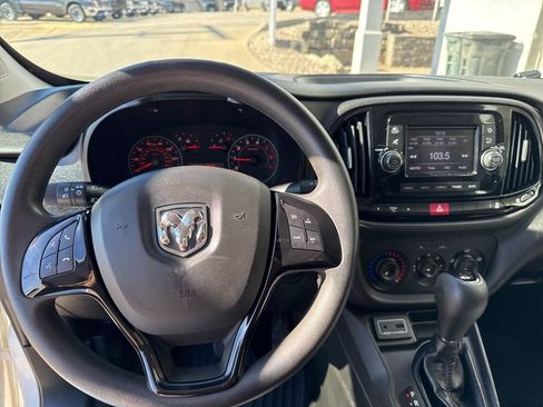 Used 2018 RAM ProMaster City Tradesman image 12