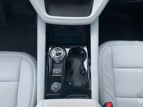 New 2026 Ford Explorer Platinum w/ LUX Leather Package image 19