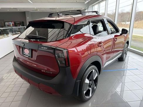 New 2026 Nissan Kicks SR w/ Cold Weather Package AWD/4WD image 4