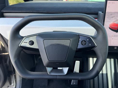 Used 2024 Tesla Cybertruck Cyberbeast AWD/4WD image 19