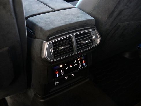 Used 2024 Lamborghini Urus Performante image 33