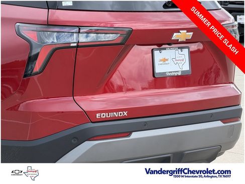 New 2027 Chevrolet Equinox LT FWD image 6