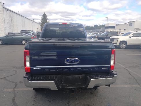 Used 2018 Ford F250 XLT image 4