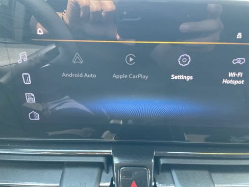 Used 2025 Chevrolet TrailBlazer LT AWD/4WD image 19