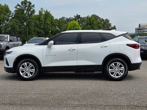 Used 2022 Chevrolet Blazer LT FWD image 2
