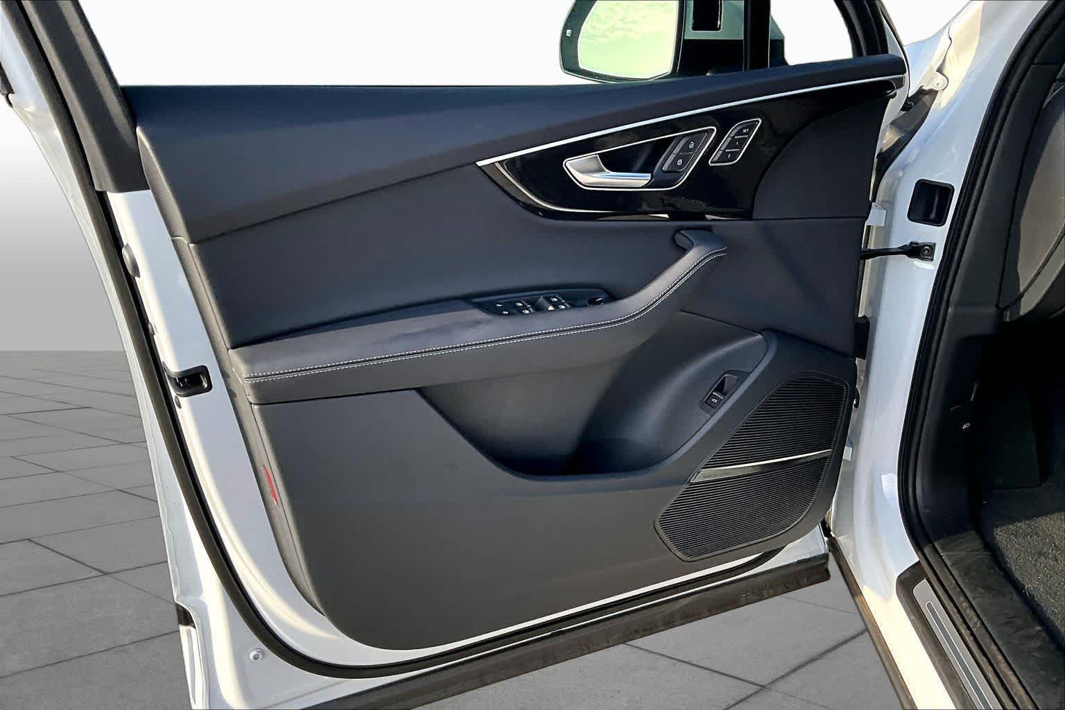 New 2026 Audi Q7 3.0T Premium Plus AWD/4WD image 10