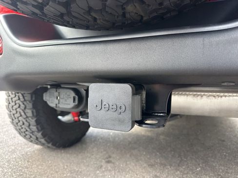 Used 2024 Jeep Wrangler Unlimited Rubicon 4xe image 10