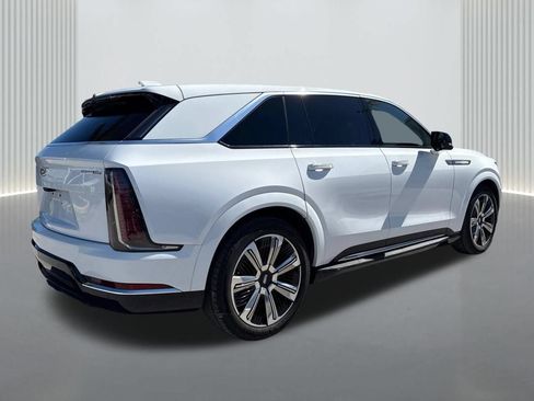 Used 2025 Cadillac Escalade IQ Luxury 1 AWD/4WD image 6