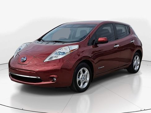 Used 2014 Nissan Leaf SV w/ LED & Quick Charge Package image 10