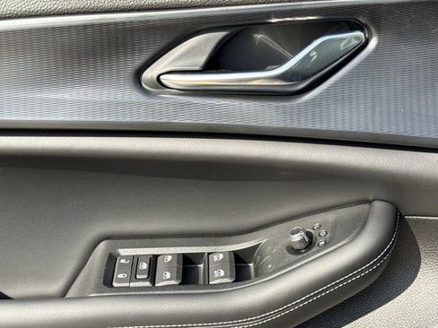 New 2026 Jeep Grand Cherokee L Laredo AWD/4WD image 17
