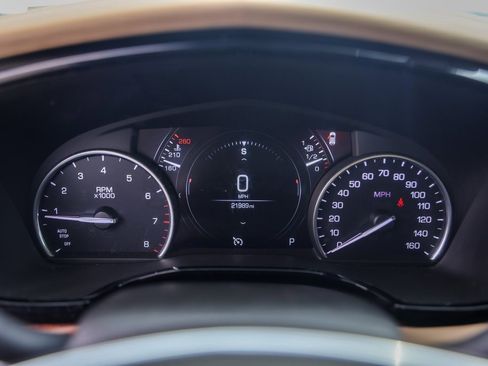 Used 2019 Cadillac XT5 Platinum image 11