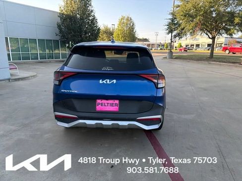 Used 2024 Kia Sportage EX FWD image 10