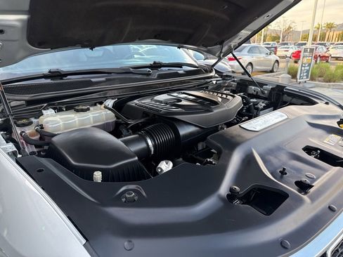 Used 2024 Jeep Wagoneer L Series II w/ Flexible Seating Group AWD/4WD image 29