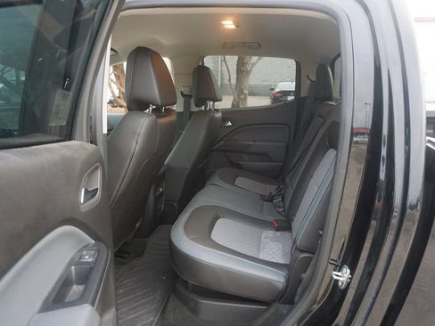Used 2018 Chevrolet Colorado Z71 AWD/4WD image 13