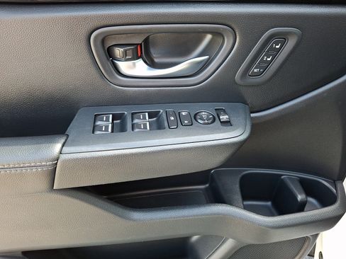 Used 2024 Honda Pilot Touring image 14