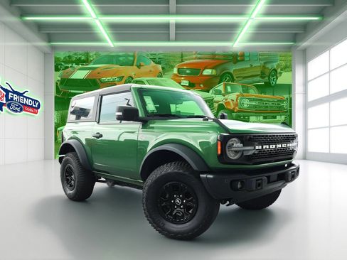 Used 2023 Ford Bronco Wildtrak image 1
