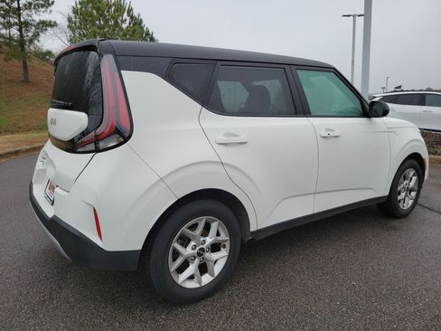 Used 2023 Kia Soul S image 22
