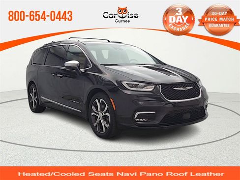Used 2022 Chrysler Pacifica Pinnacle image 1