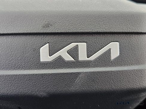 Certified 2026 Kia Sorento LX FWD image 28