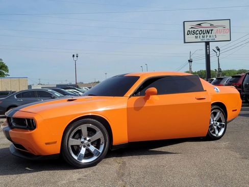 Used 2014 Dodge Challenger SXT Plus image 12