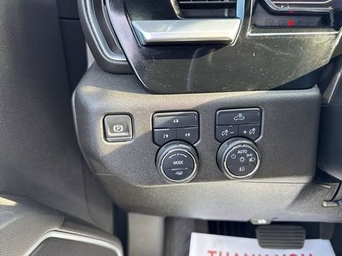 Used 2025 Chevrolet Silverado 2500 LT w/ Convenience Package image 23