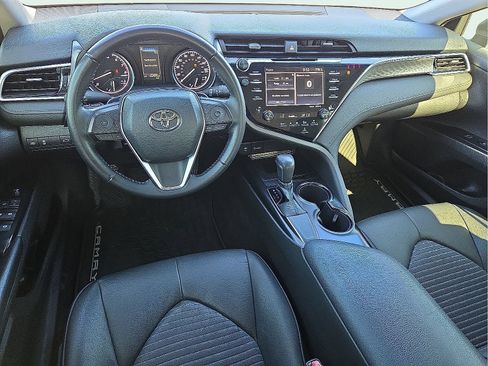 Used 2018 Toyota Camry SE w/ Audio Package FWD image 11