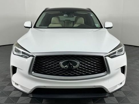 Used 2019 INFINITI QX50 Essential w/ Cargo Package FWD image 3