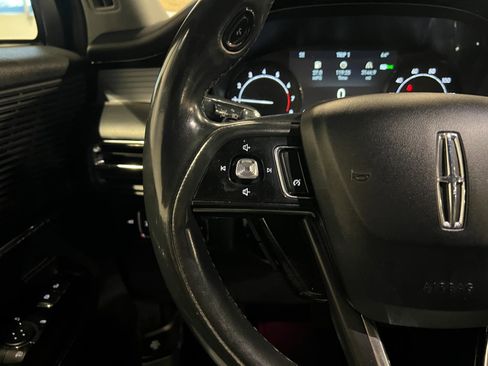 Used 2020 Lincoln Corsair AWD w/ Premium Package image 13