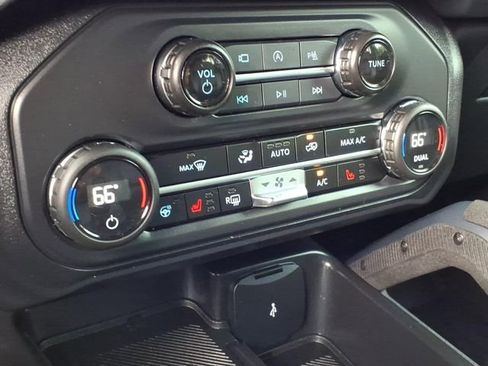 Certified 2025 Ford Bronco Outer Banks w/ Sasquatch Package AWD/4WD image 24