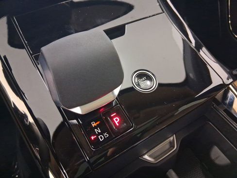 New 2026 Land Rover Range Rover Sport SE image 26