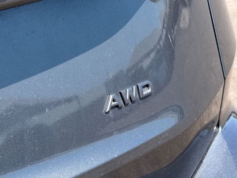 Used 2025 Nissan Rogue SV AWD/4WD image 9