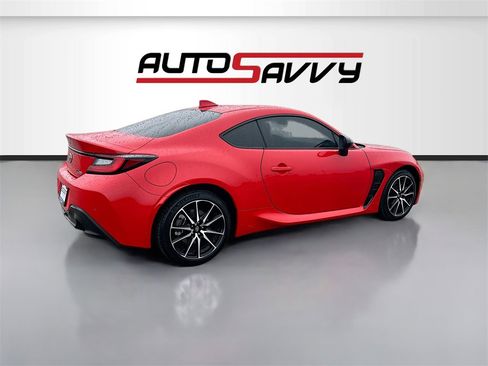 Used 2024 Toyota GR86 image 7