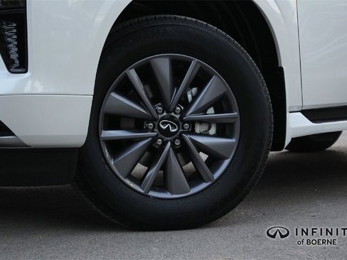 New 2026 INFINITI QX80 Pure image 3