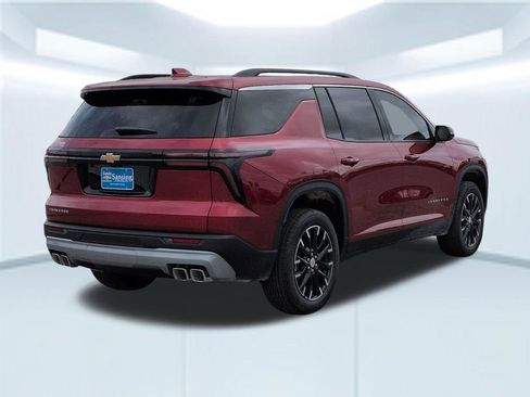 New 2026 Chevrolet Traverse LT w/ Sun and Wheel Package FWD image 6