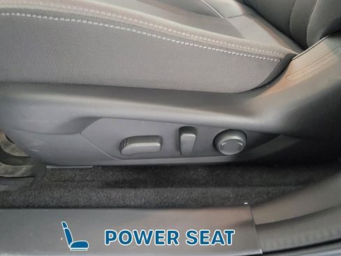 Used 2026 Subaru Crosstrek 2.0i Premium image 15