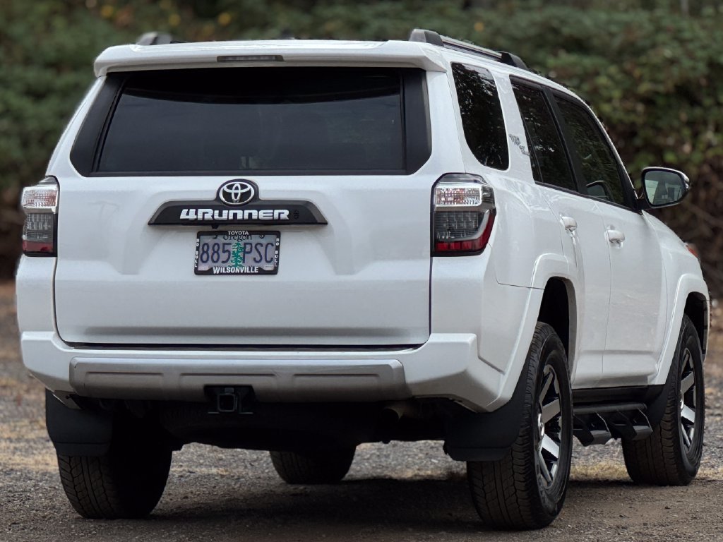 Used 2024 Toyota 4Runner TRD Off-Road Premium AWD/4WD image 7