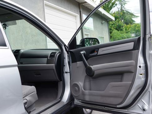 Used 2011 Honda CR-V LX image 30