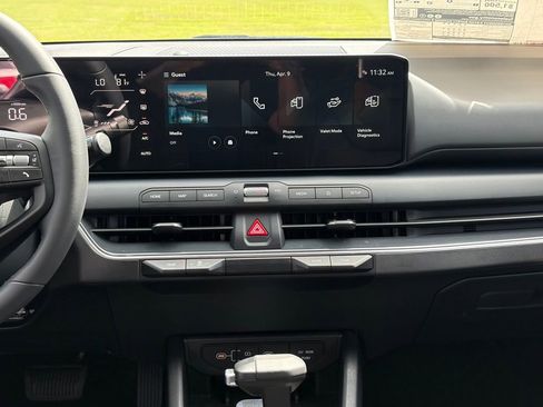 New 2026 Kia K4 EX image 16