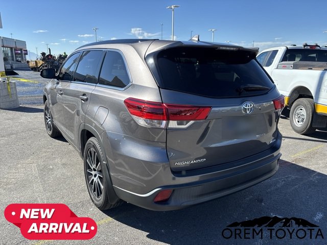 Used 2018 Toyota Highlander SE AWD/4WD image 3