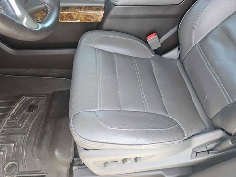 Used 2016 GMC Yukon XL Denali w/ Open Road Package image 11