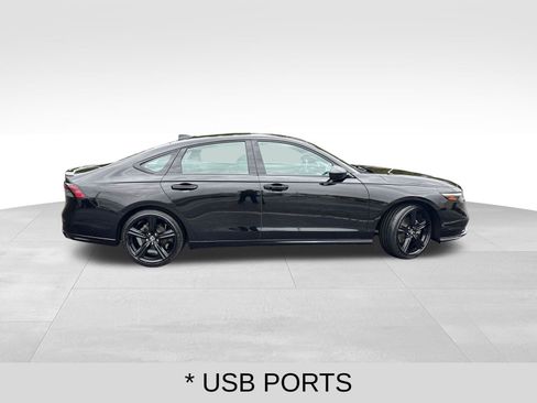 Used 2023 Honda Accord Sport image 6