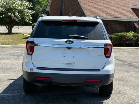 Used 2018 Ford Explorer 4WD image 4