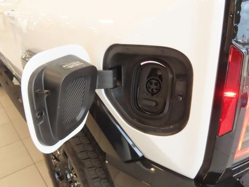 Used 2026 GMC Hummer EV SUV w/ LPO, Dark Essentials Package AWD/4WD image 12