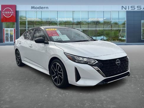 Certified 2024 Nissan Sentra SR image 3