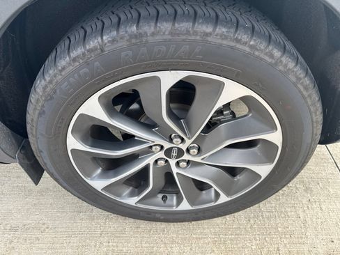 Used 2021 Lincoln Nautilus Reserve FWD image 15