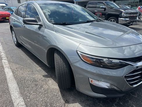 Used 2023 Chevrolet Malibu LS image 1